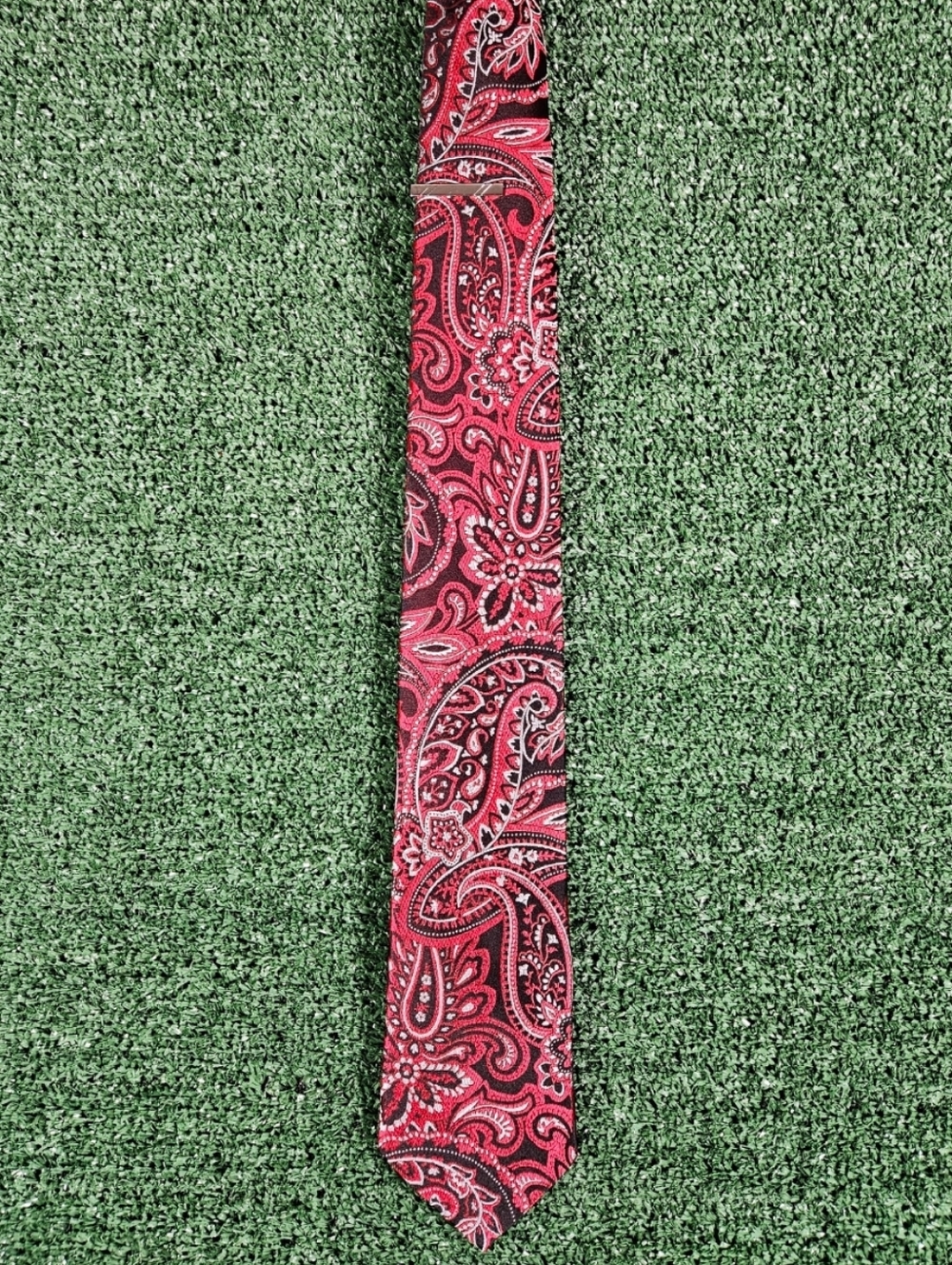 Covington Red Paisley Silk Tie - Classic Men's Accessory